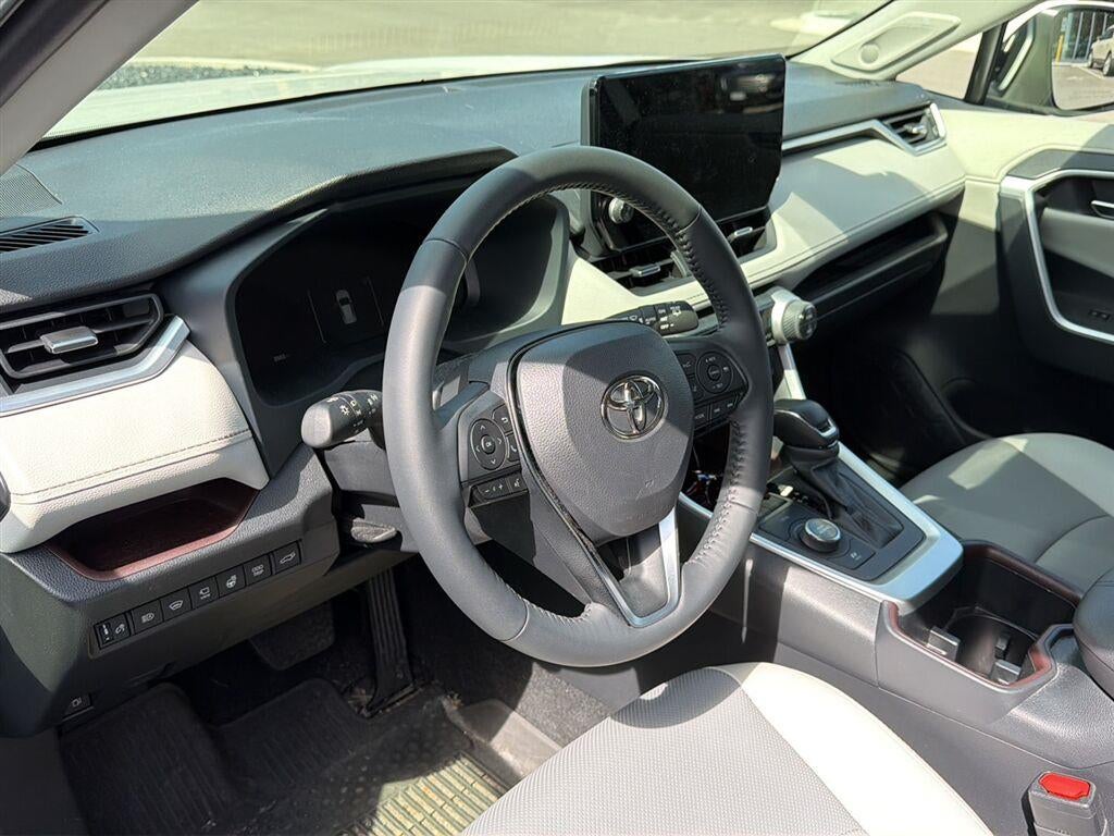 2025 Toyota RAV4 Hybrid Limited
