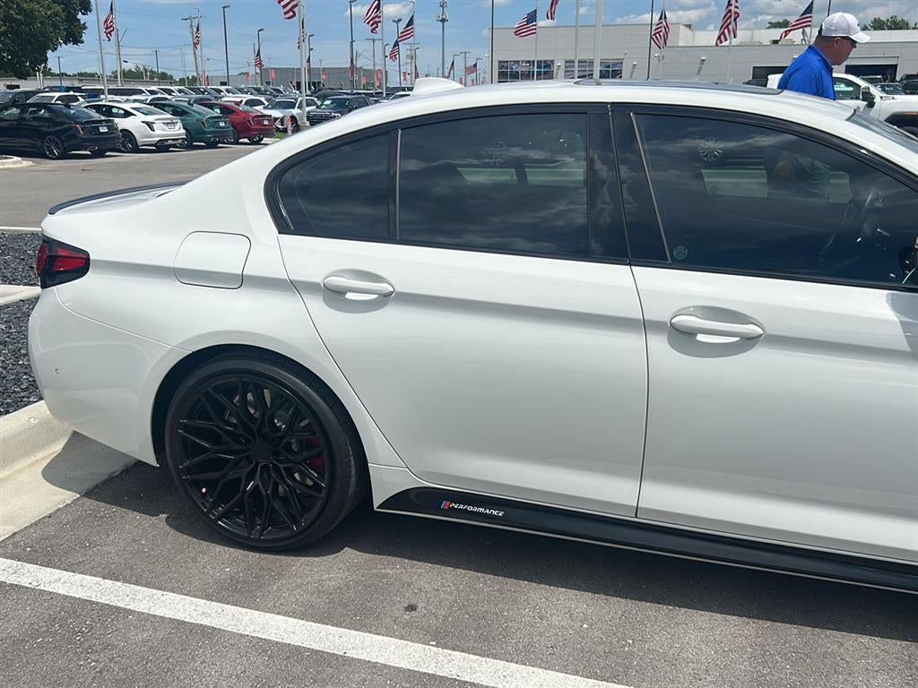 2023 BMW 5 Series M550i xDrive