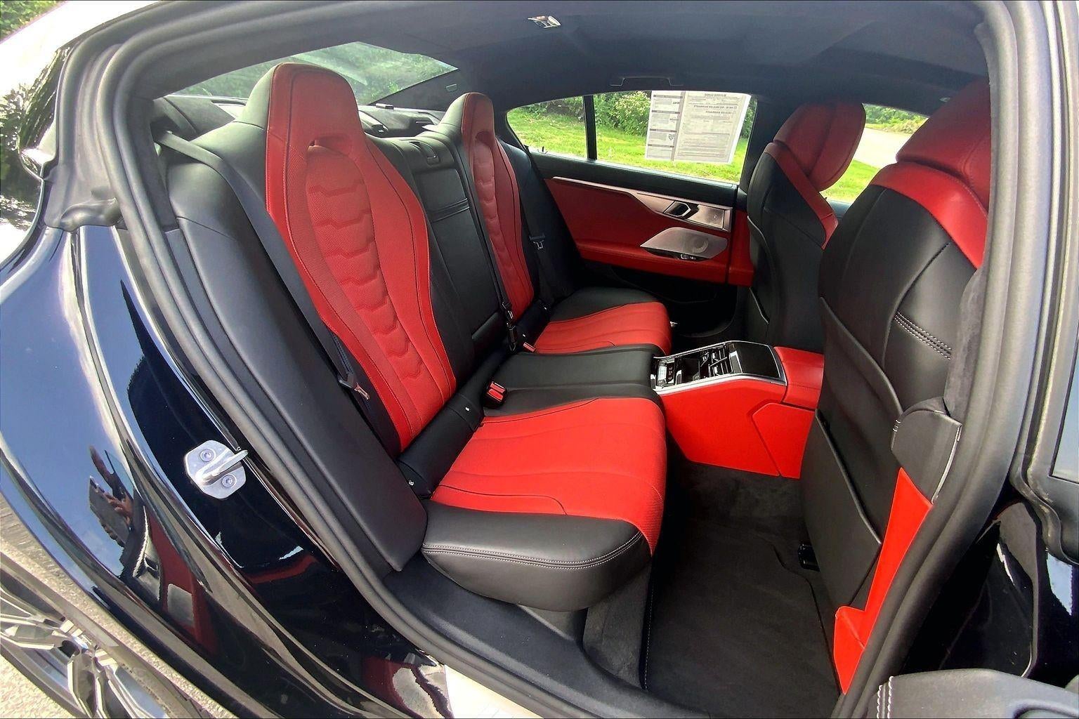 2023 BMW 8 Series M850i