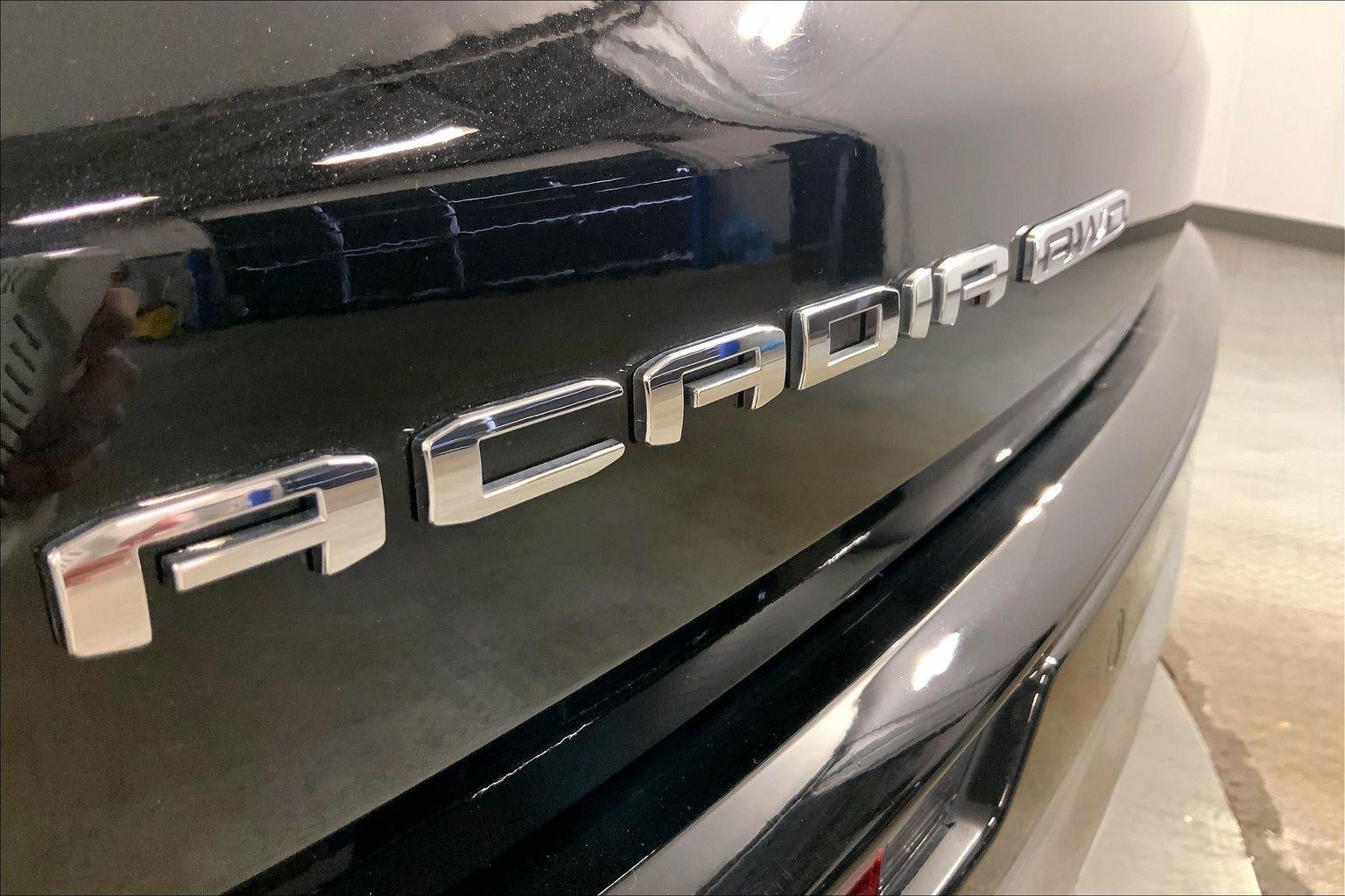 2025 GMC Acadia Denali