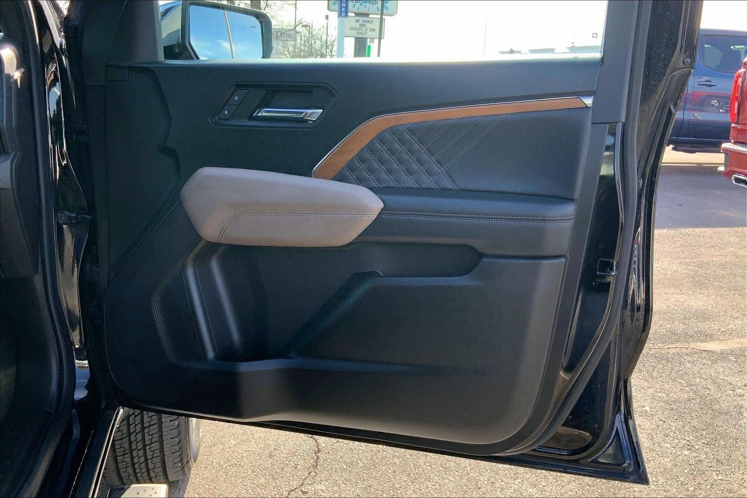 2023 GMC Canyon Denali