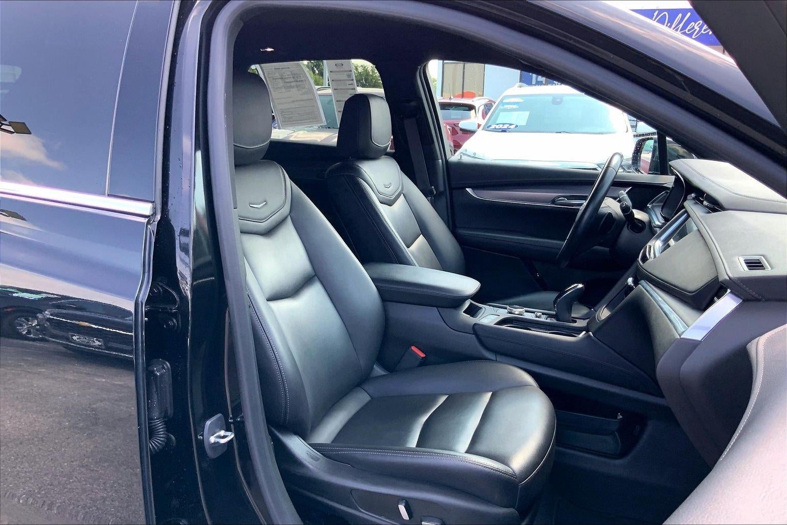 2023 Cadillac XT5 Luxury