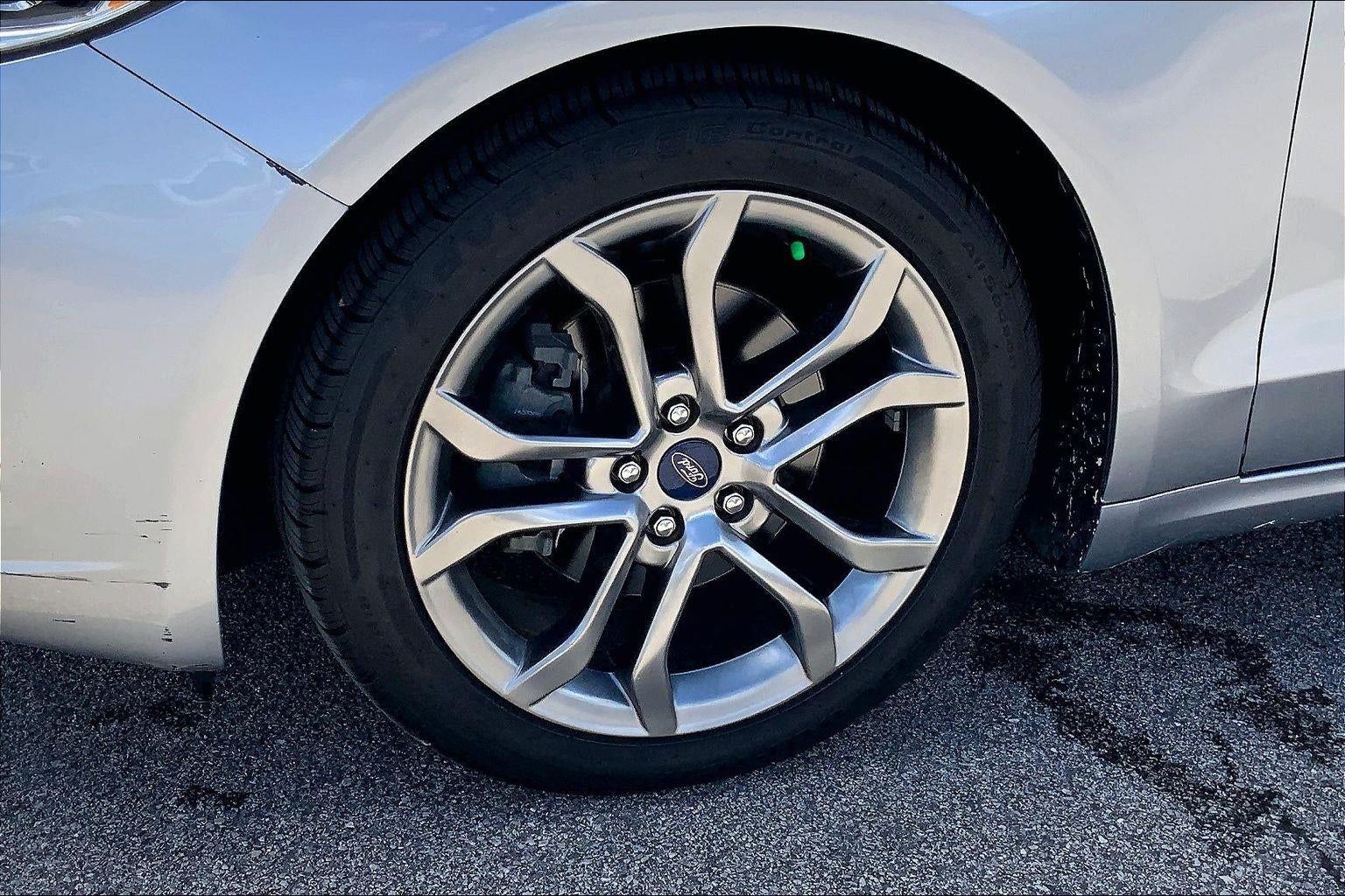 2020 Ford Fusion SEL