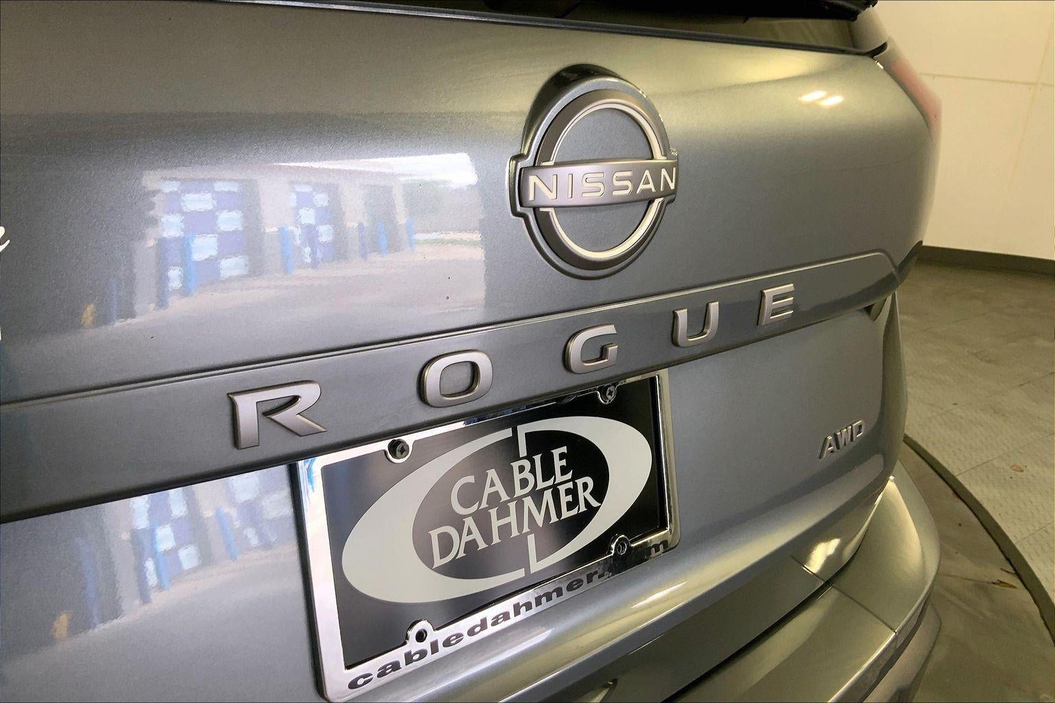 2025 Nissan Rogue SV