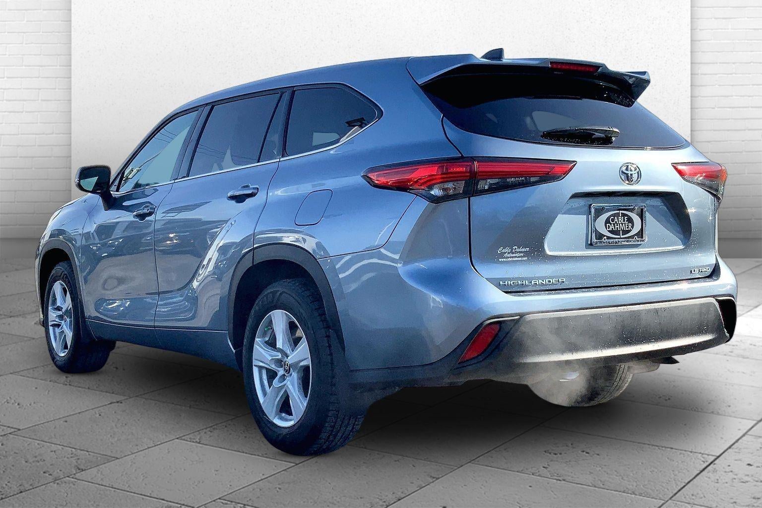 2022 Toyota Highlander LE