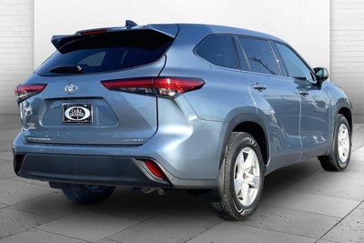 2022 Toyota Highlander LE
