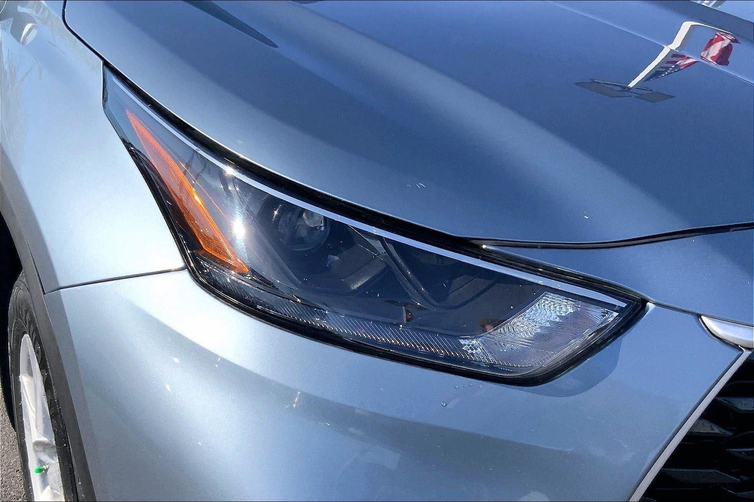 2022 Toyota Highlander LE