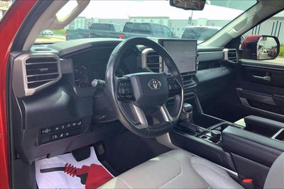 2022 Toyota Tundra 4WD SR5