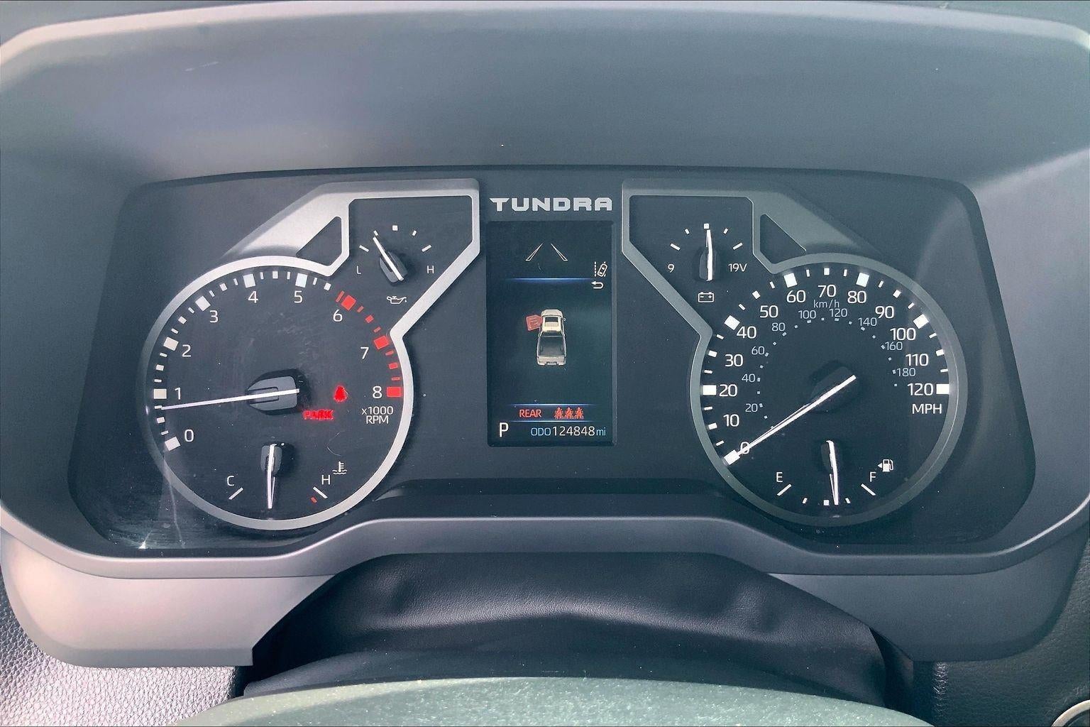 2022 Toyota Tundra 4WD SR5
