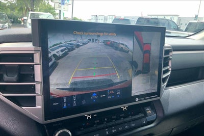 2022 Toyota Tundra 4WD SR5