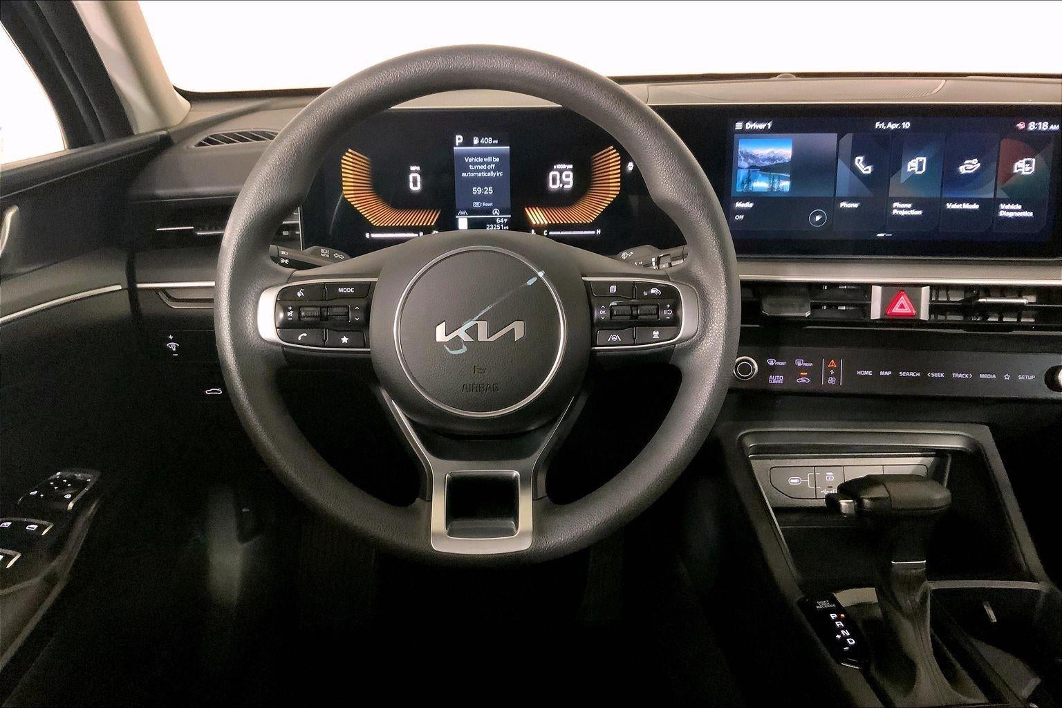 2025 Kia K5 LXS