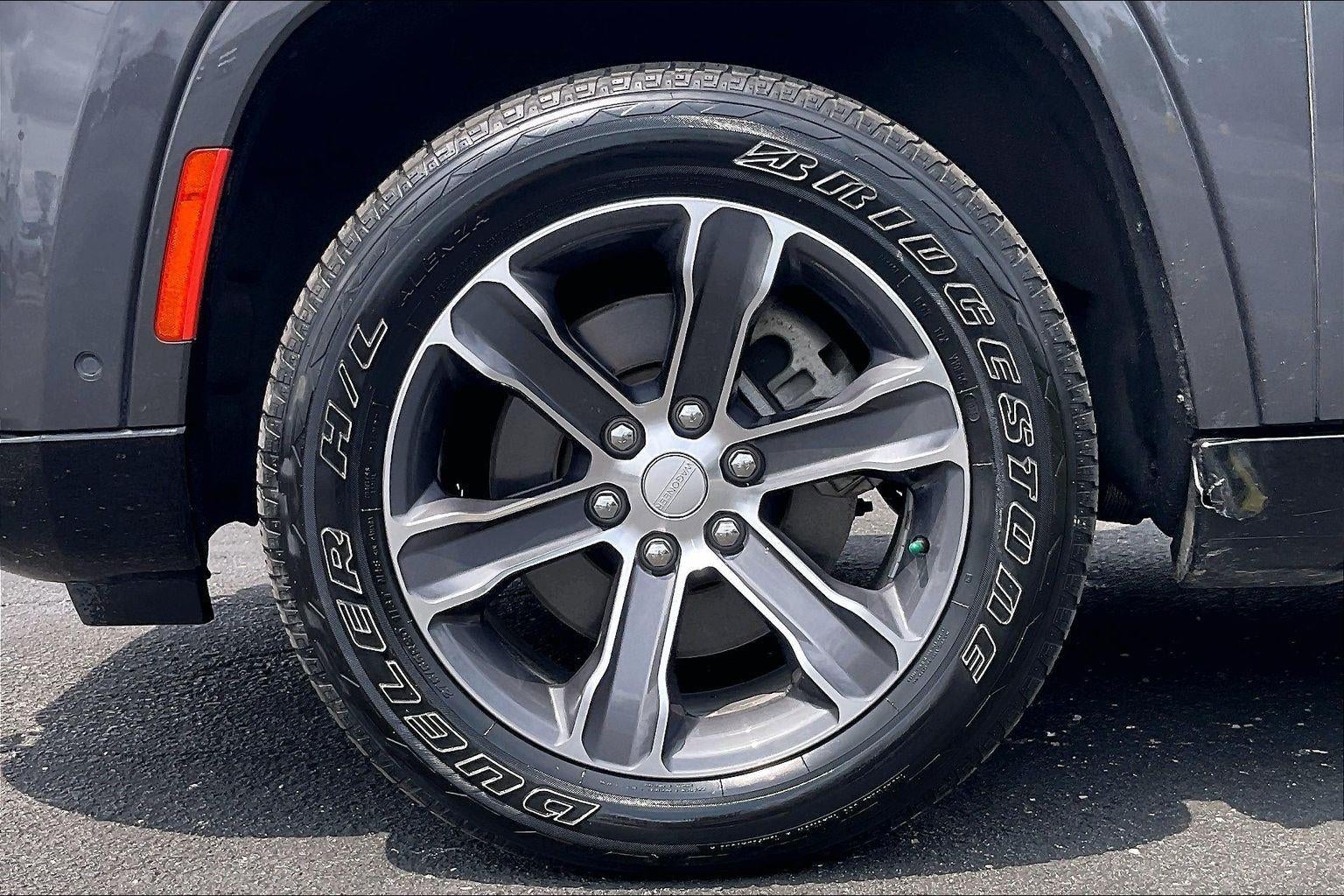 2023 Jeep Grand Wagoneer L 4DR 4WD