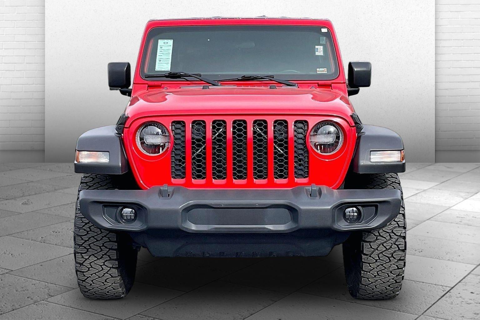 Used 2020 Jeep Gladiator Sport S with VIN 1C6HJTAG0LL112921 for sale in Kansas City