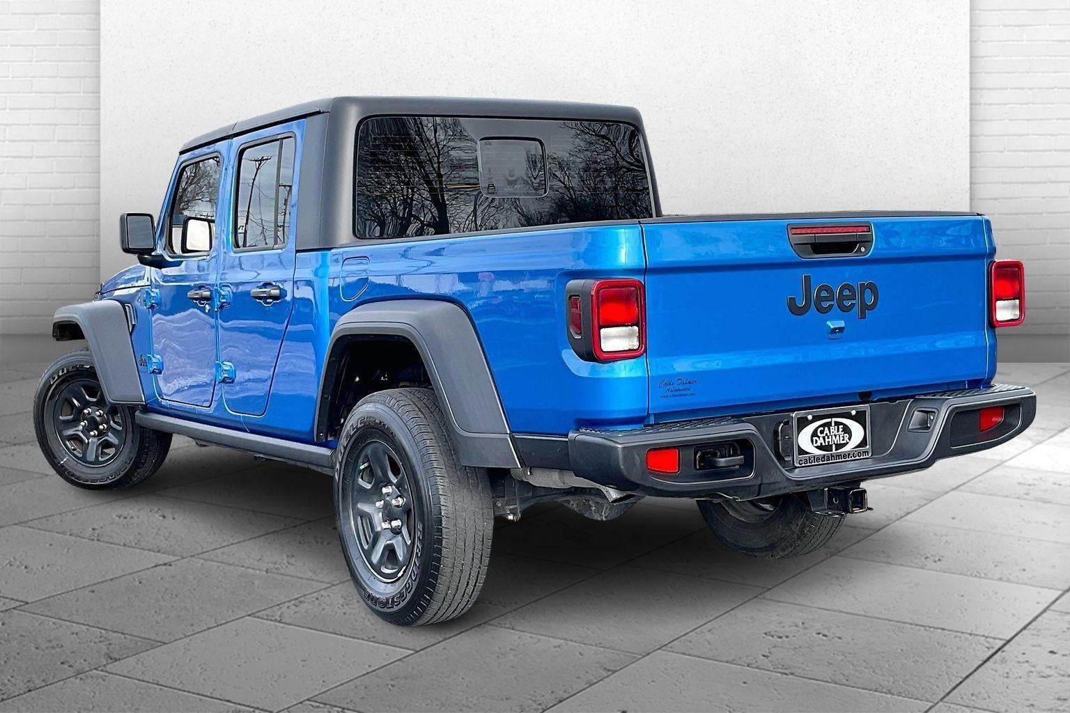 2023 Jeep Gladiator Sport