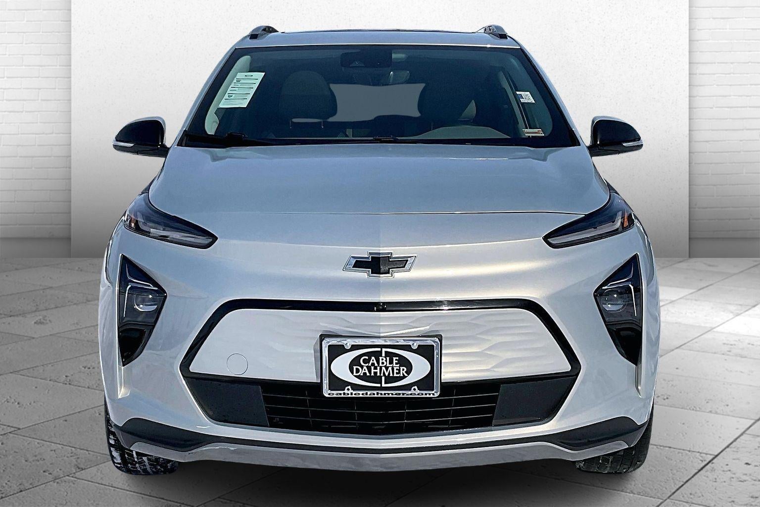 Used 2023 Chevrolet Bolt EUV Premier with VIN 1G1FZ6S02P4128784 for sale in Independence, MO