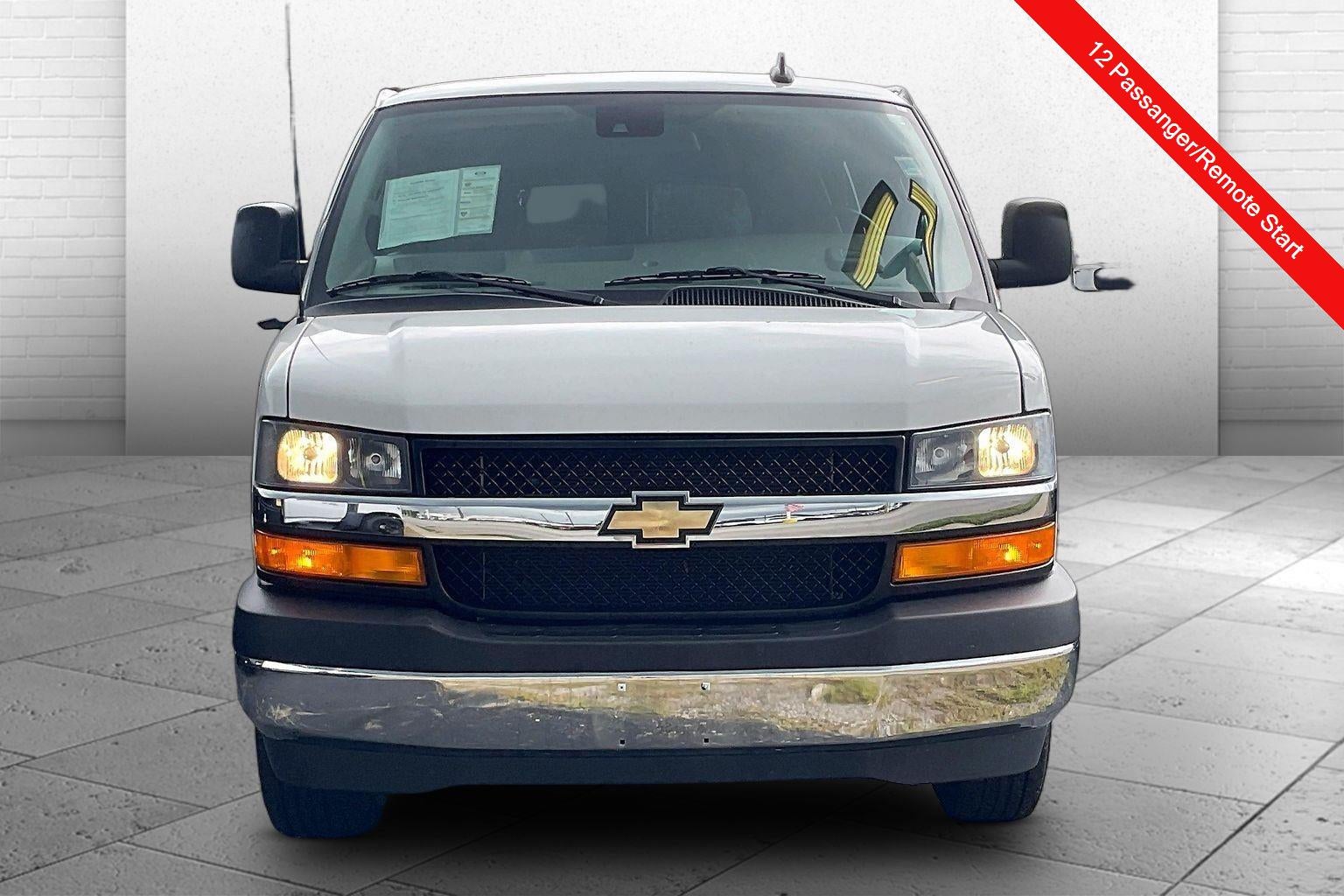 2025 Chevrolet Express Passenger 1LT