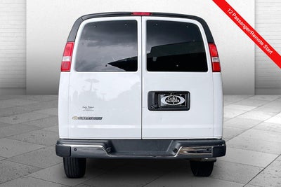 2025 Chevrolet Express Passenger 1LT