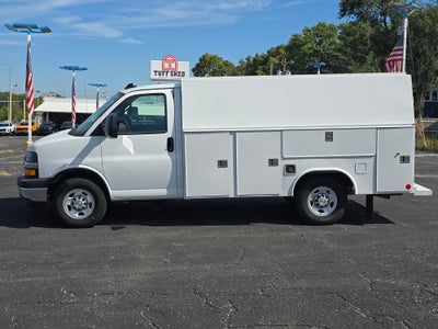2025 Chevrolet Express Cutaway 3500 1WT