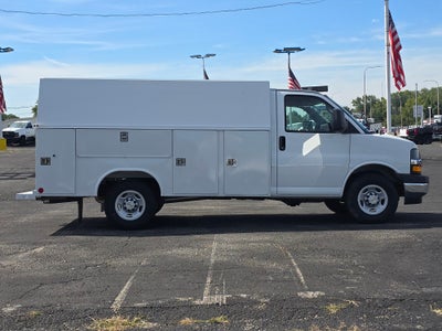 2025 Chevrolet Express Cutaway 3500 1WT