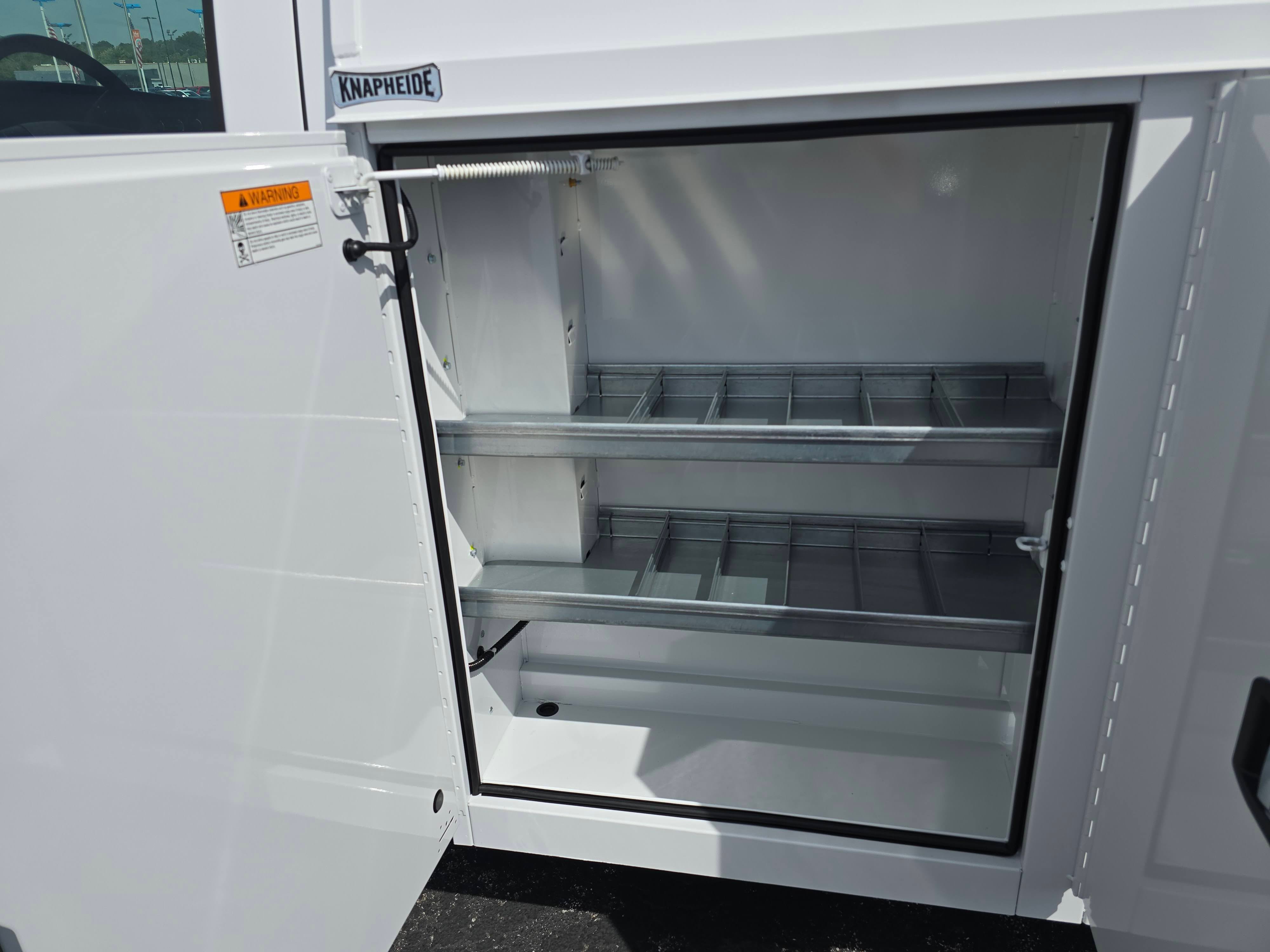 2025 Chevrolet Express Cutaway 3500 1WT