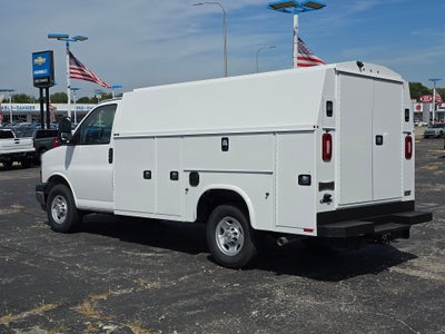 2025 Chevrolet Express Cutaway 3500 1WT