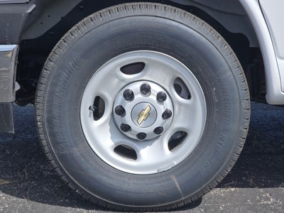 2025 Chevrolet Express Cutaway 3500 1WT