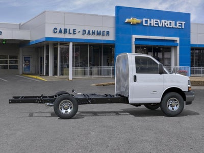 2025 Chevrolet Express Cutaway 3500 1WT
