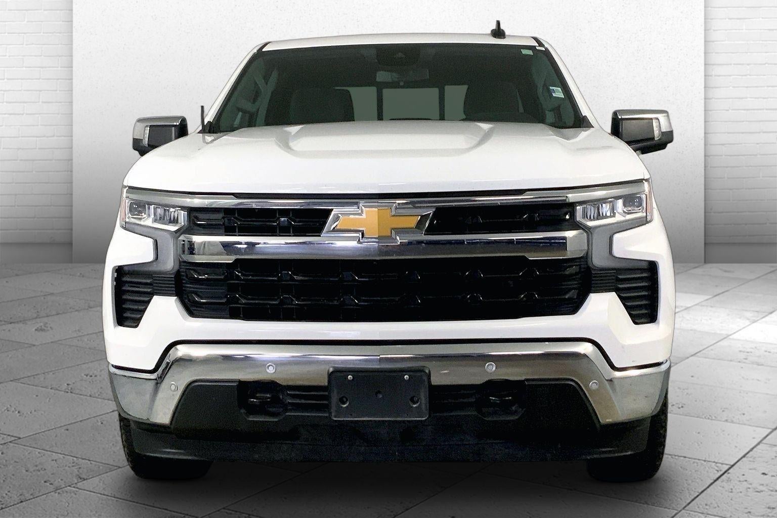 Used 2024 Chevrolet Silverado 1500 LT with VIN 1GCUDDED2RZ239373 for sale in Kansas City