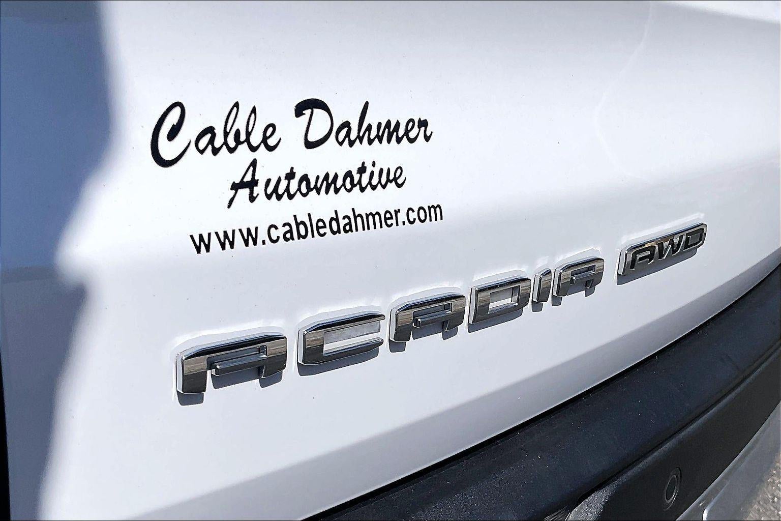 2024 GMC Acadia Elevation