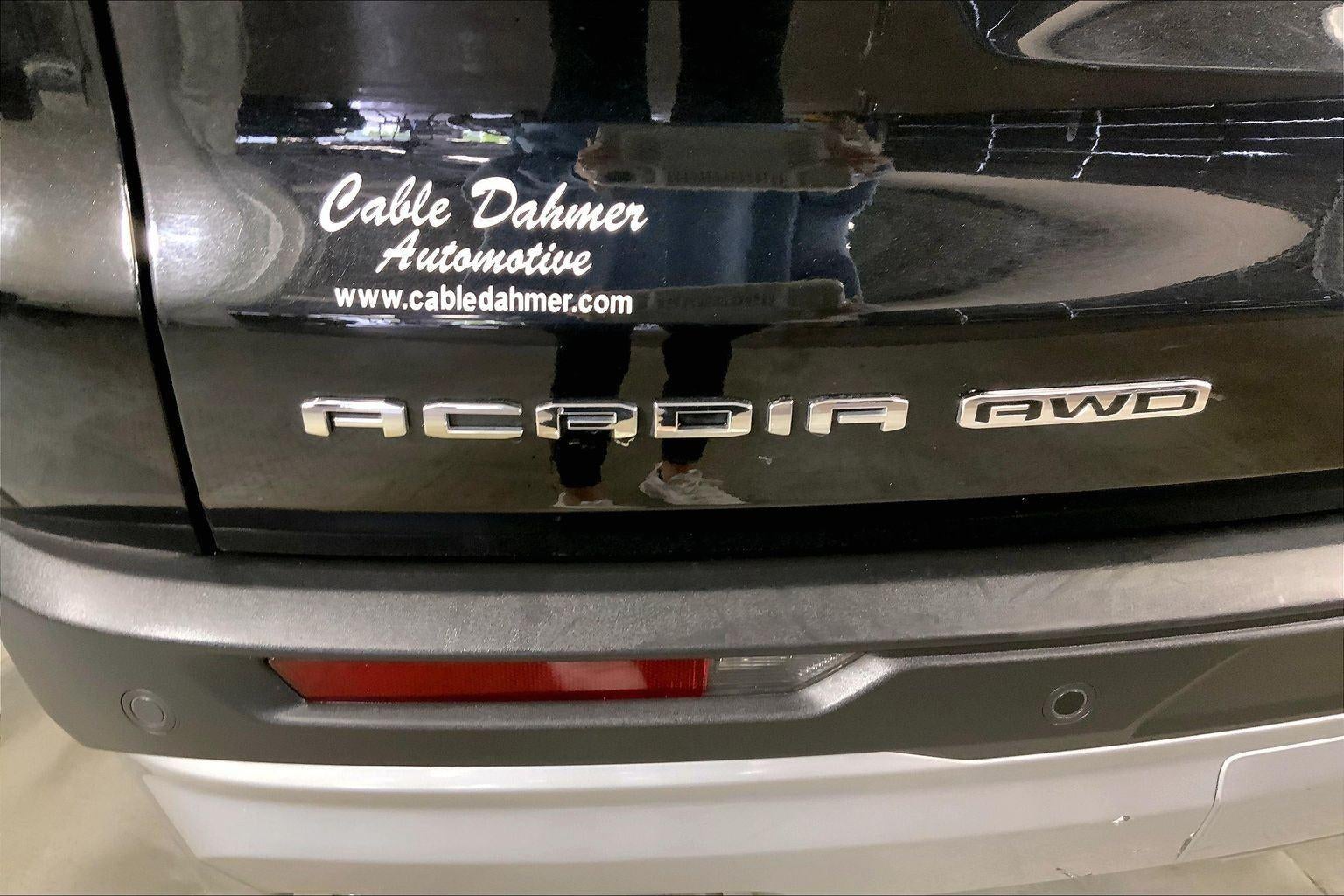2024 GMC Acadia Elevation