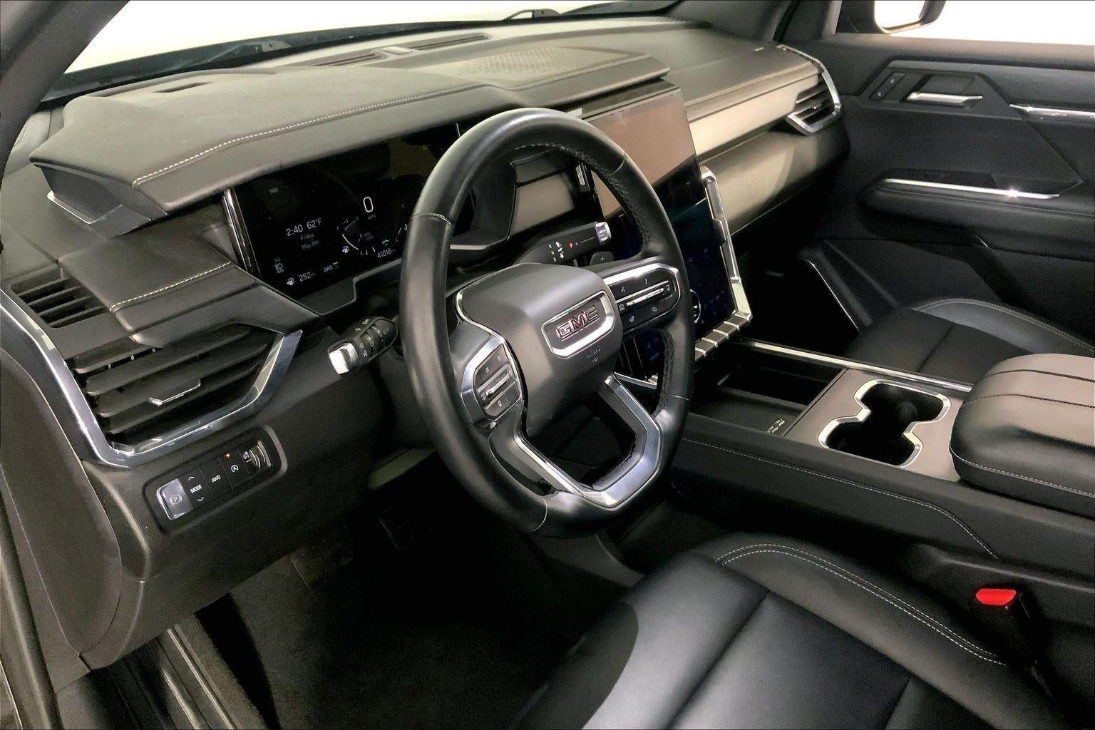 2024 GMC Acadia Elevation
