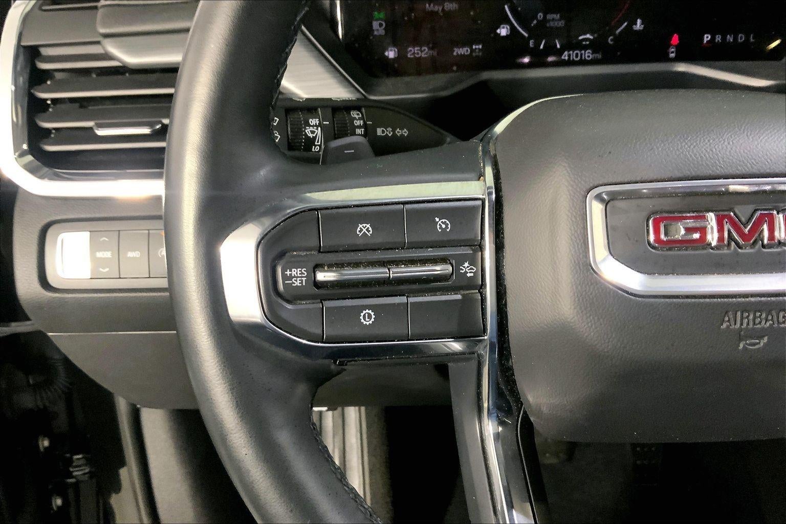 2024 GMC Acadia Elevation