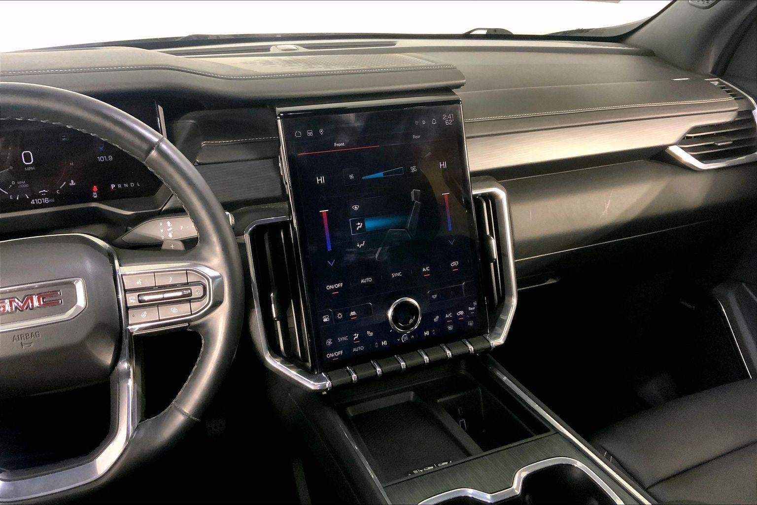 2024 GMC Acadia Elevation