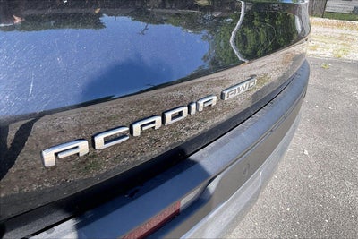 2024 GMC Acadia Elevation