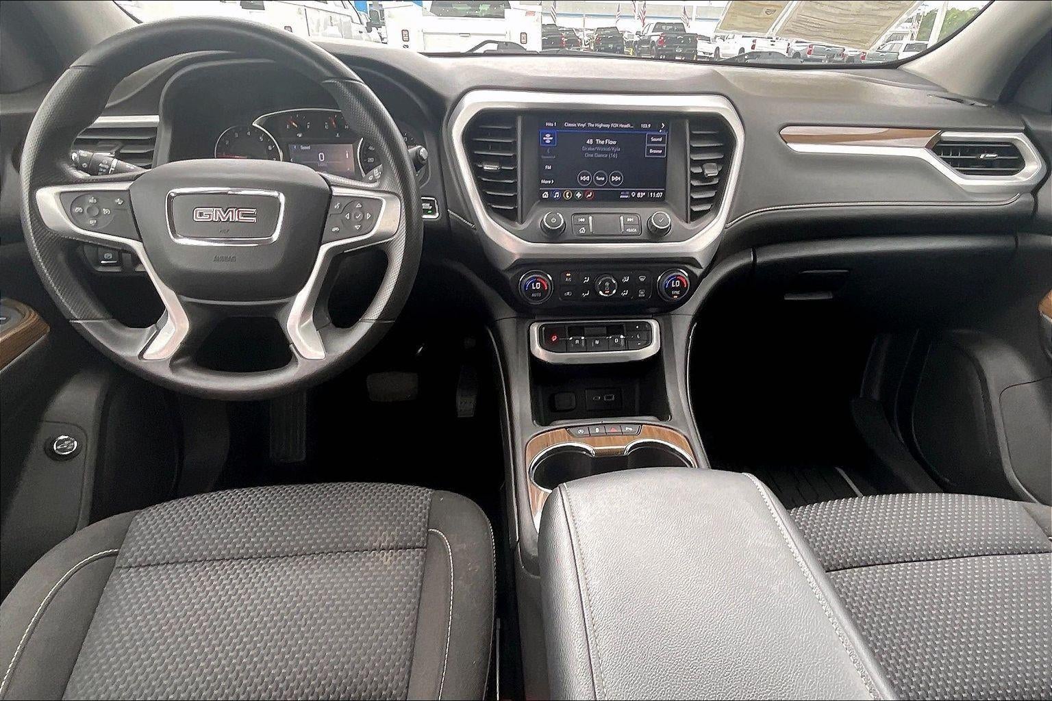 2023 GMC Acadia SLE