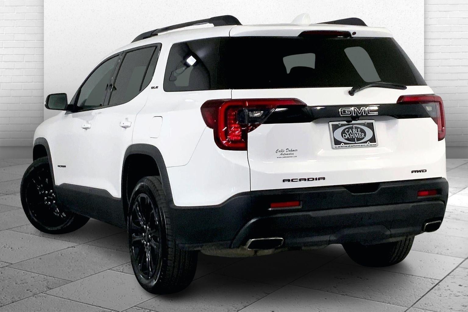 2023 GMC Acadia SLE