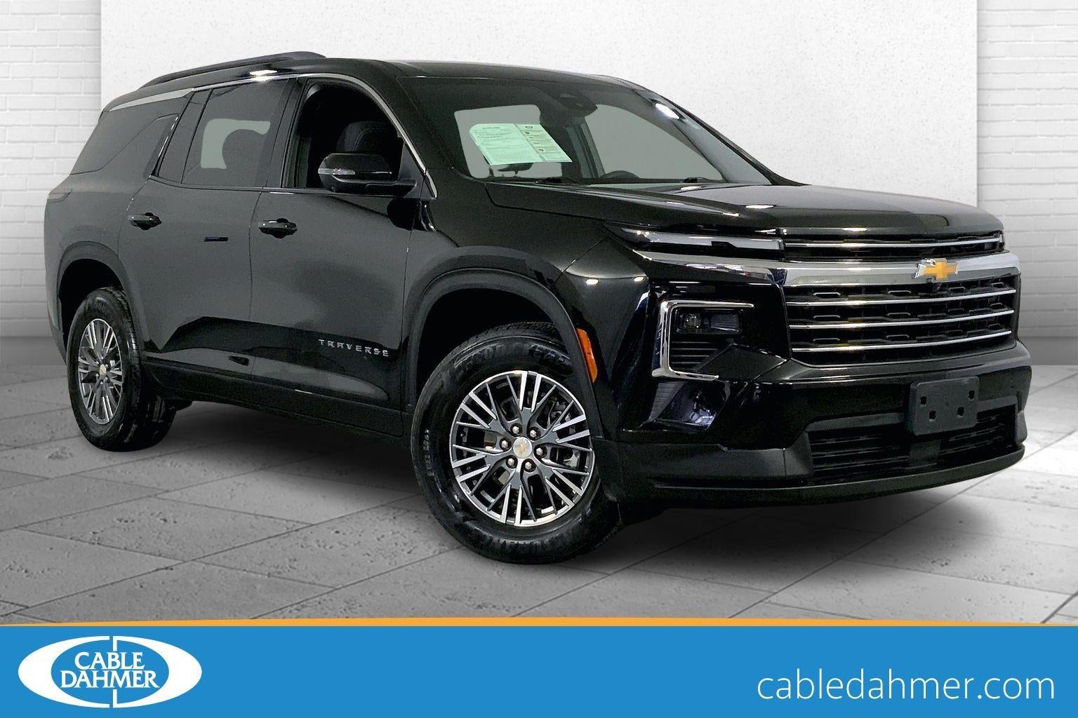 2024 Chevrolet Traverse LT