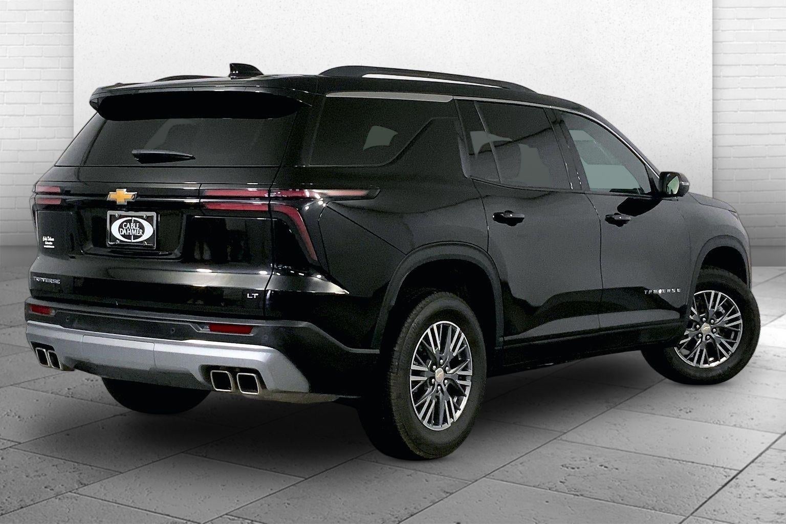 2024 Chevrolet Traverse LT