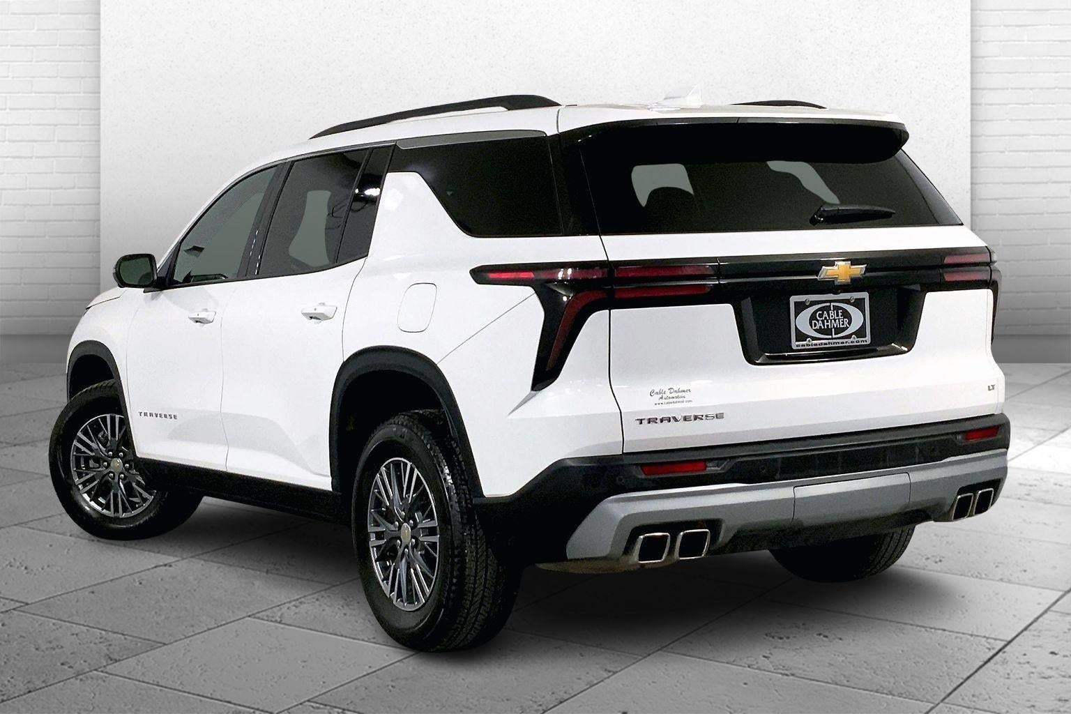 2024 Chevrolet Traverse LT