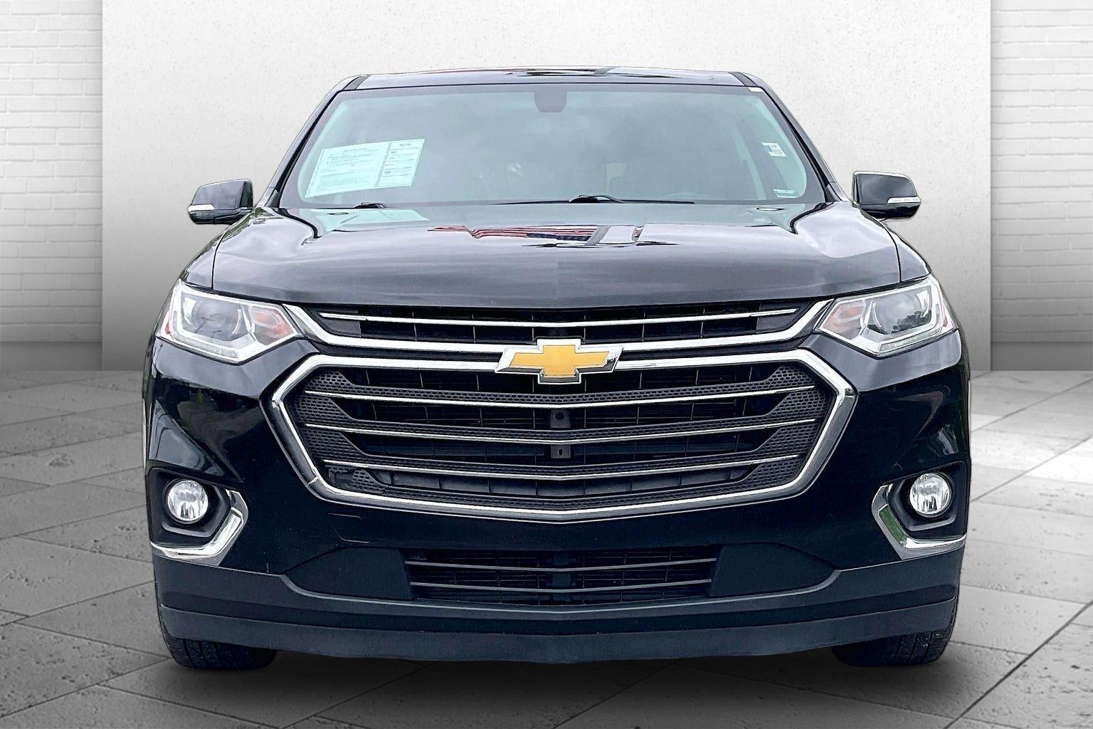 Used 2018 Chevrolet Traverse 1LT with VIN 1GNERGKW1JJ170649 for sale in Kansas City