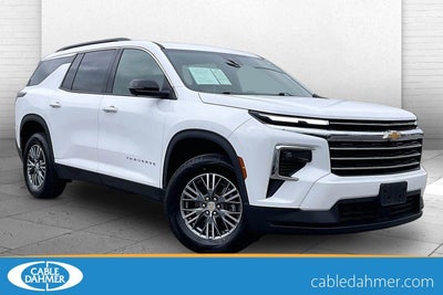 2024 Chevrolet Traverse LT