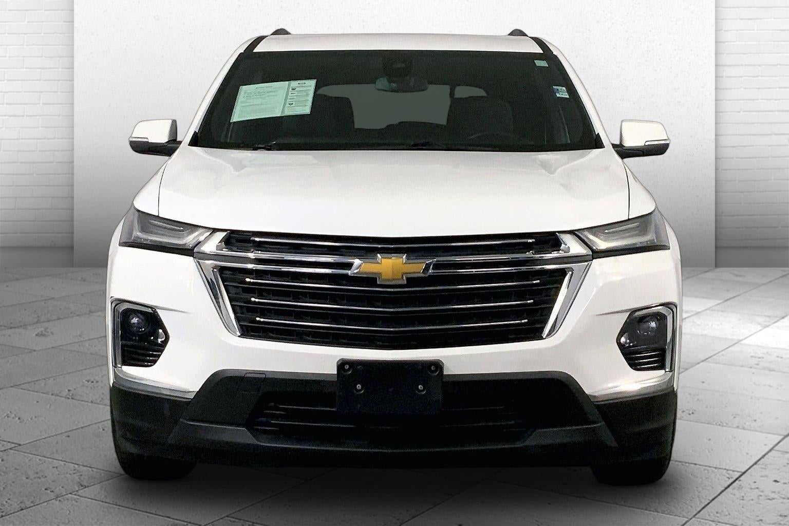 Used 2023 Chevrolet Traverse 1LT with VIN 1GNEVGKW1PJ246407 for sale in Kansas City