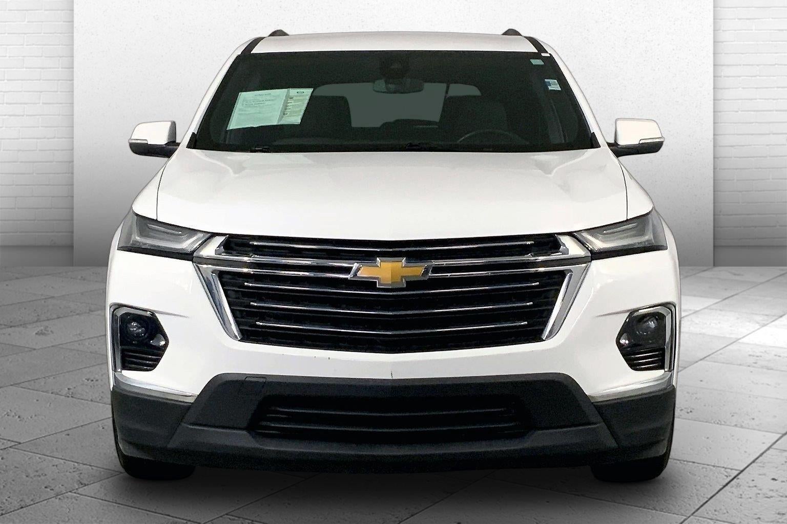 Used 2023 Chevrolet Traverse 1LT with VIN 1GNEVGKW8PJ232651 for sale in Kansas City
