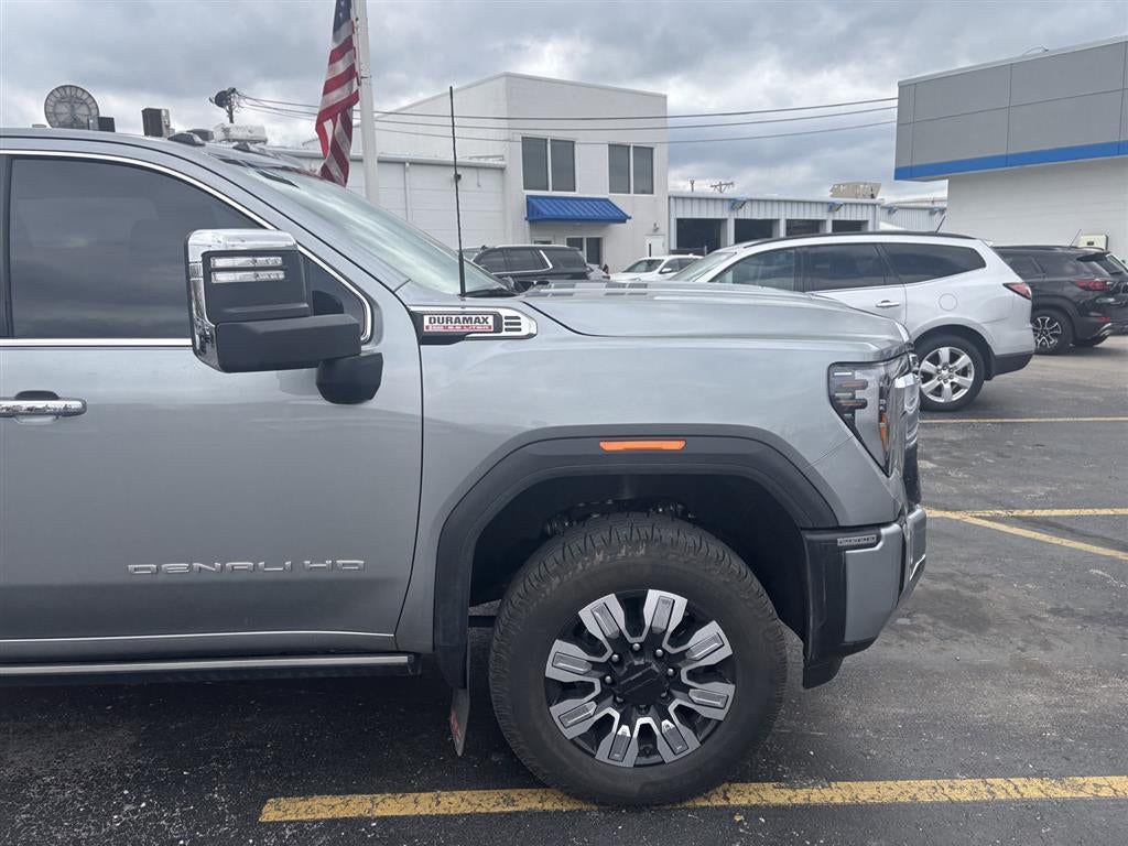 2025 GMC Sierra 2500 HD Denali