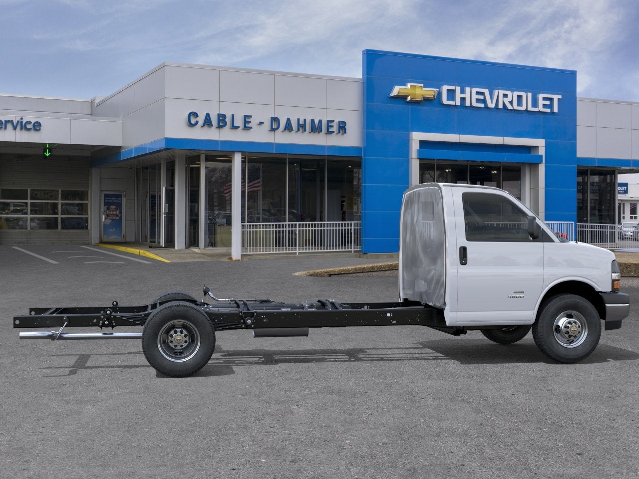2026 Chevrolet Express Cutaway 3500 1WT