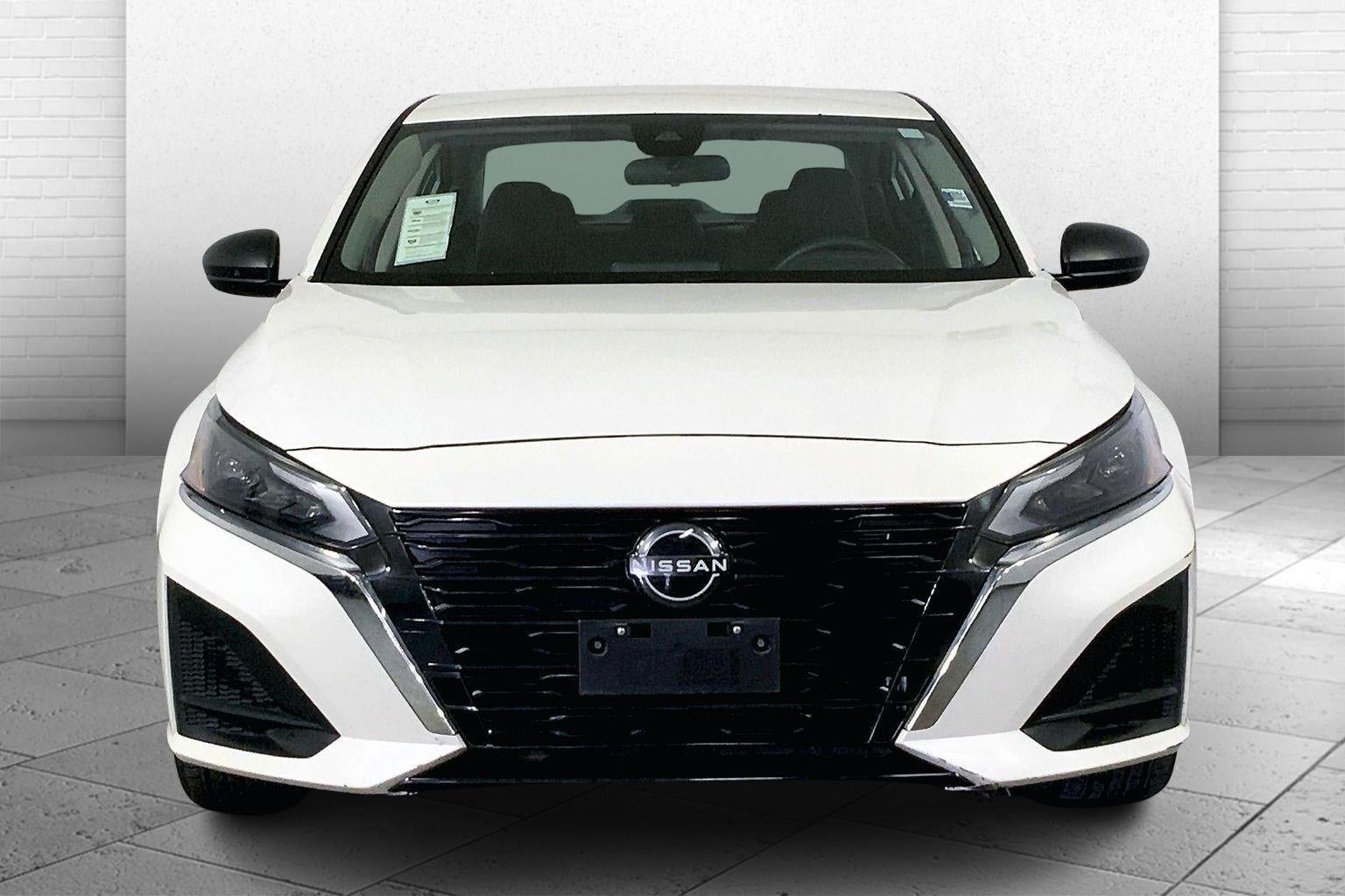 Used 2024 Nissan Altima SV with VIN 1N4BL4DV4RN334955 for sale in Kansas City