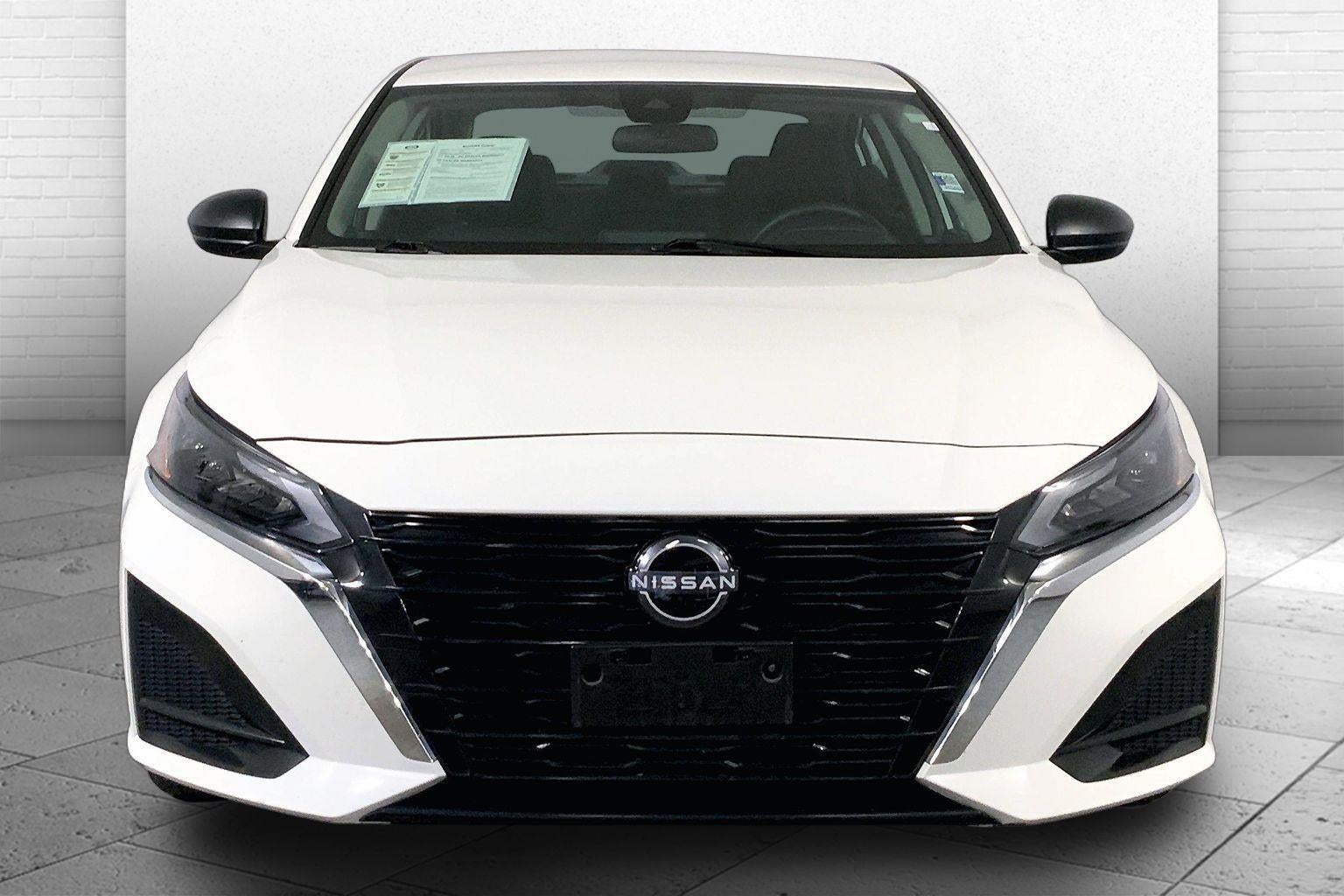 Used 2025 Nissan Altima SV with VIN 1N4BL4DV5SN355092 for sale in Kansas City