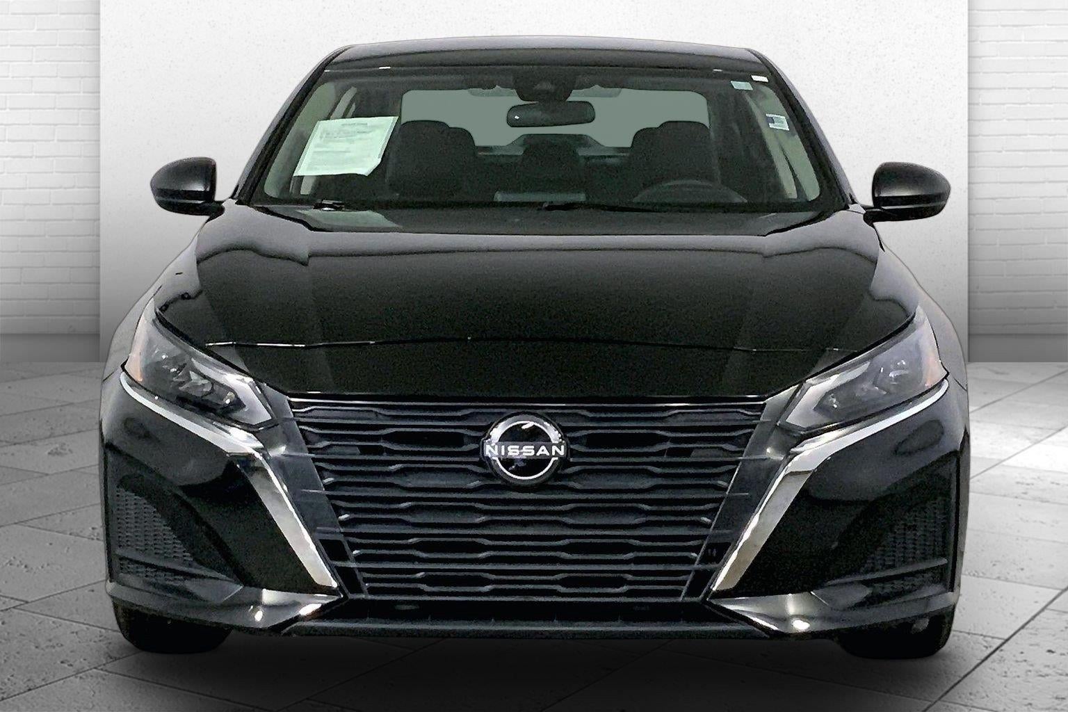 Used 2025 Nissan Altima SV with VIN 1N4BL4DV9SN322211 for sale in Kansas City