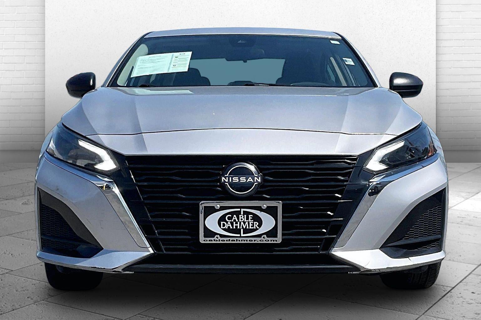 Used 2024 Nissan Altima SV with VIN 1N4BL4DW1RN358817 for sale in Kansas City