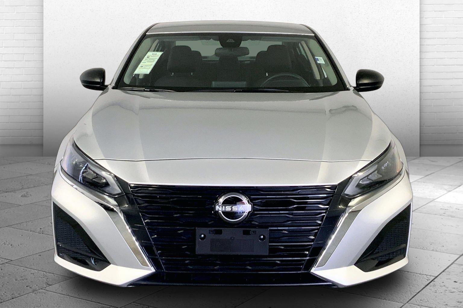 Used 2025 Nissan Altima SV with VIN 1N4BL4DW3SN383000 for sale in Kansas City
